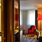 Mona Hotel - Special Class