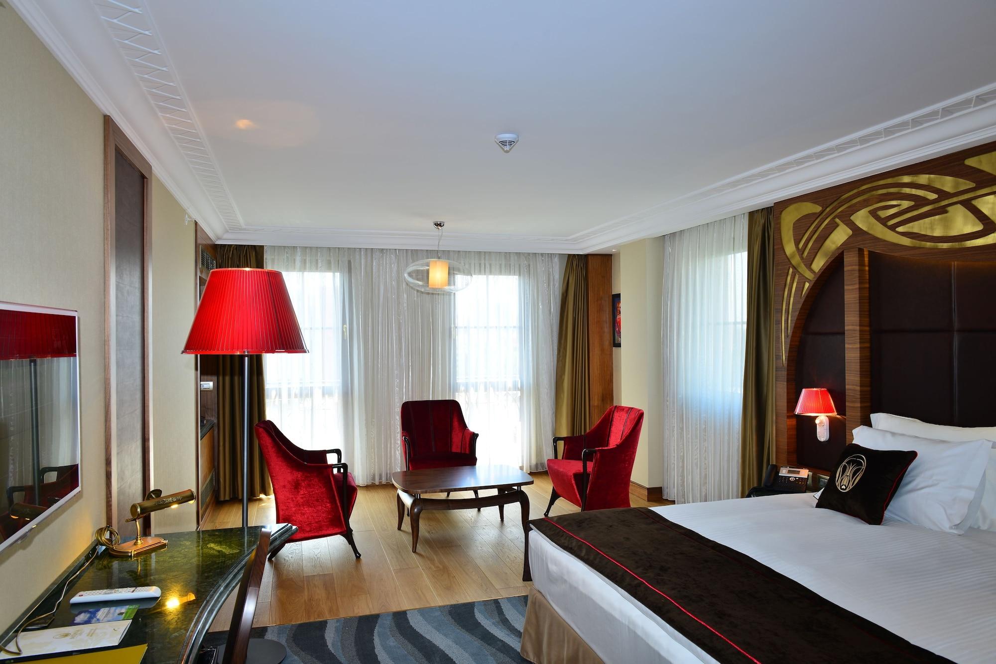 Mona - Special Class Otel